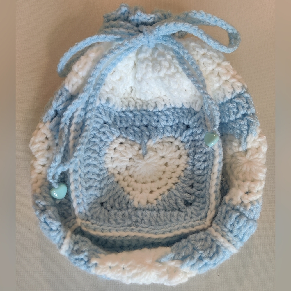 🩵 Crocheted Heart Granny Square Drawstring Pouch 🩵 - Picture 4 of 4
